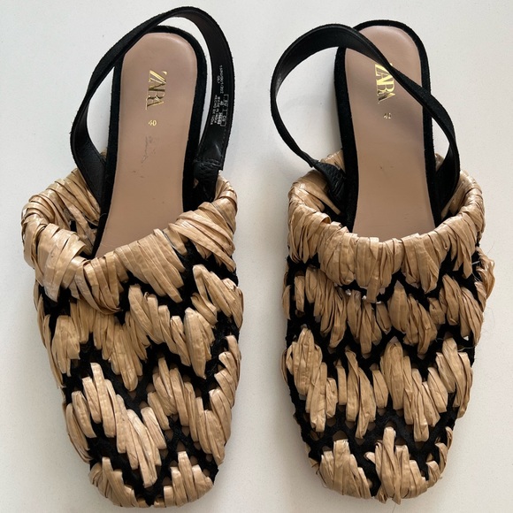 Zara straw flats - Picture 1 of 2